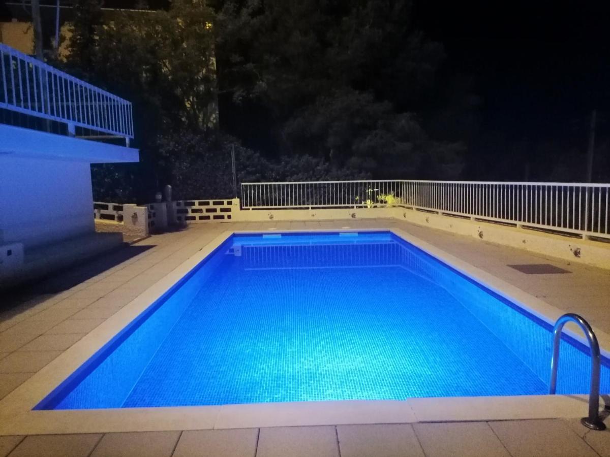 Aguila Dorada Apartment ซาลอว์ ภายนอก รูปภาพ